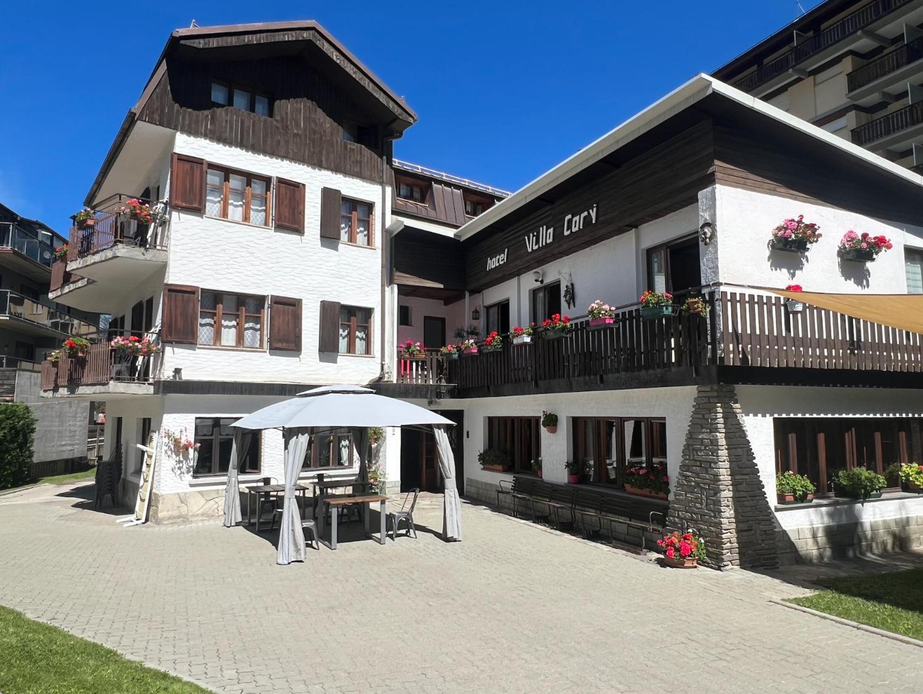 Hotel Villa Cary Oulx Exteriér fotografie
